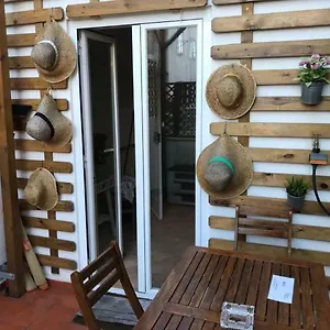 https://flat-with-terrace-in-adamastor.hotels-lisbon-portugal.com